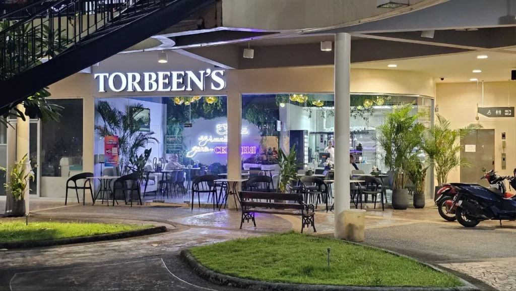 Интерьер и блюда TORBEEN'S